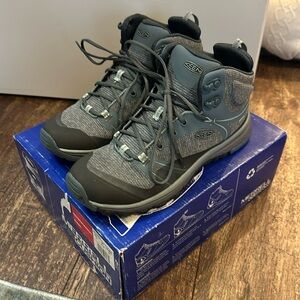 Merrell Air Cushion Hiking Boots-Worn Once Size 7